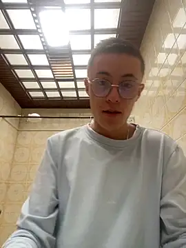 Elian Cooper online show from 02-11-25, 03:18