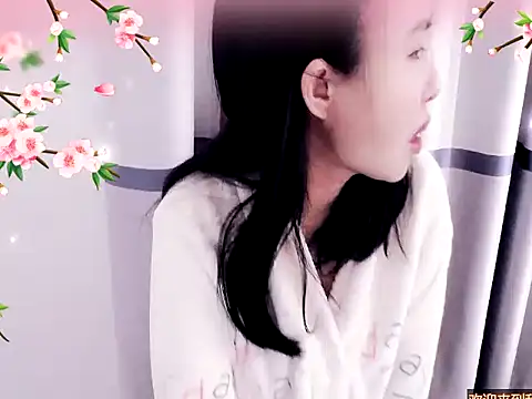 Snapshot of xiaoxuer chatting on 12-23-24, 04:44 xiaoxuer online show from 12-23-24, 04:44