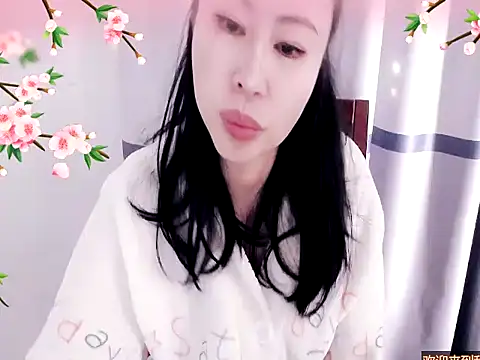 Snapshot of xiaoxuer chatting on 01-06-25, 04:26 xiaoxuer online show from 01-06-25, 04:26