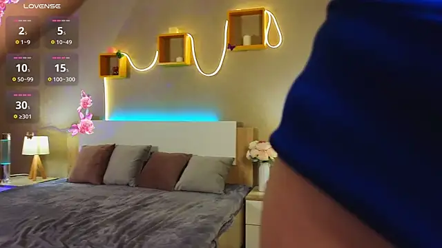 Snapshot of oliviabr0wn0 chatting on 02-23-25, 05:12 oliviabr0wn0 online show from 02-23-25, 05:12