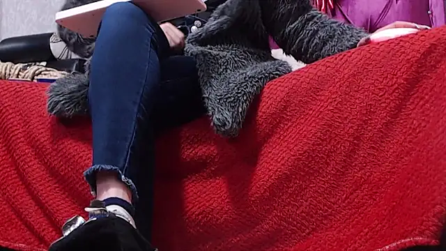 AyshaScott online show from 03-21-25, 12:50