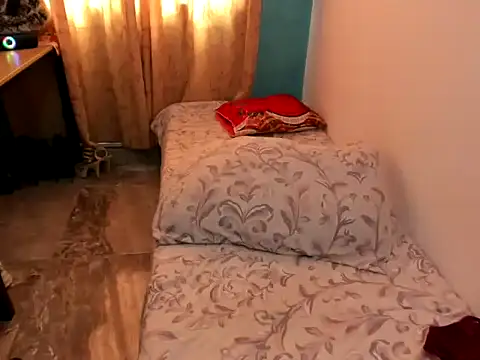 MonicaGarcia  online show from 01-07-25, 05:09