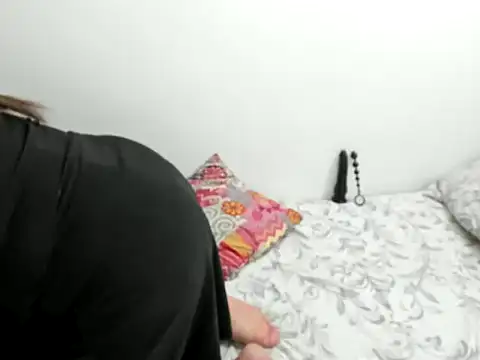 MonicaGarcia  online show from 01-21-25, 11:03