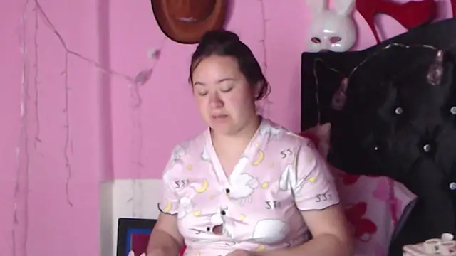 NikkiRous  online show from 01-25-25, 02:36