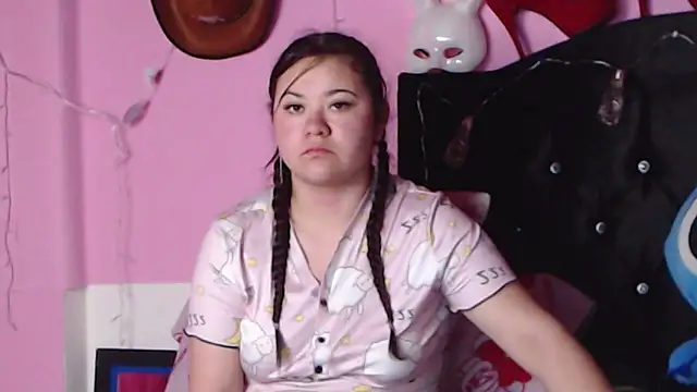 NikkiRous  online show from 01-29-25, 01:28