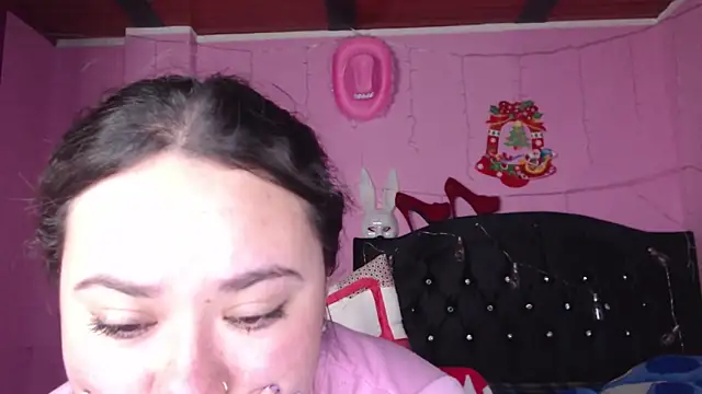 NikkiRous  online show from 03-04-25, 07:01