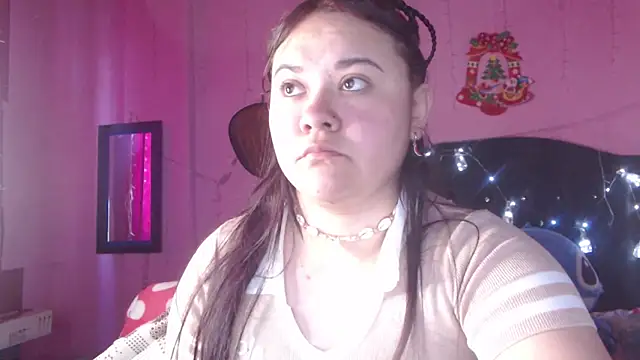 NikkiRous  online show from 11-12-25, 12:49