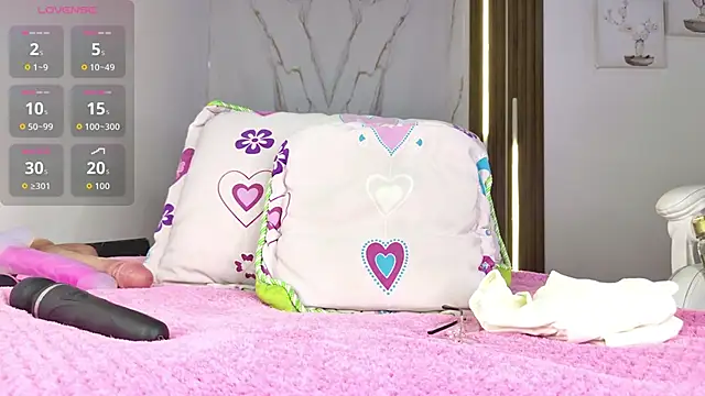 Snapshot of mia_099 chatting on 03-17-26, 08:23 mia 099 online show from 03-17-26, 08:23