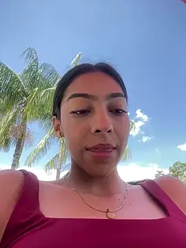 Snapshot of Ema_azel chatting on 01-07-25, 04:48 Ema azel online show from 01-07-25, 04:48