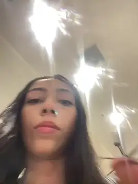 Snapshot of Ema_azel chatting on 01-08-25, 01:31 Ema azel online show from 01-08-25, 01:31