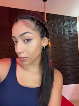 Snapshot of Ema_azel chatting on 10-08-25, 02:36 Ema azel online show from 10-08-25, 02:36