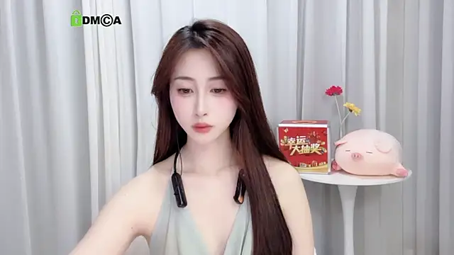 Snapshot of Lan-mei chatting on 03-17-25, 01:18 Lan-mei online show from 03-17-25, 01:18