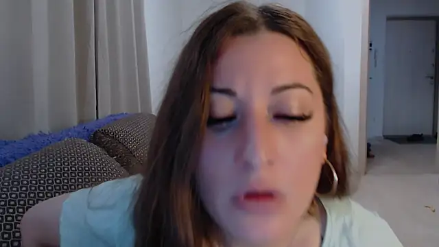 Helen Adams  online show from 07-20-26, 10:39