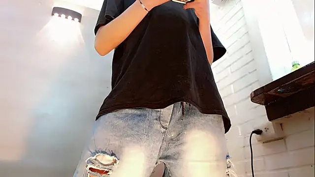 Daniela Pink  online show from 12-05-25, 08:49