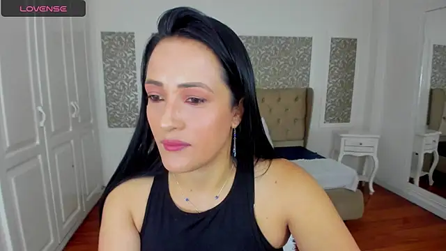 KimWessel  online show from 02-12-26, 03:51