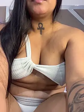 Bianca  69 online show from 10-18-25, 03:42