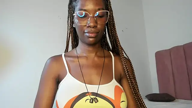 Snapshot of Tahira_21_ chatting on 04-21-26, 07:28 Tahira 21 online show from 04-21-26, 07:28