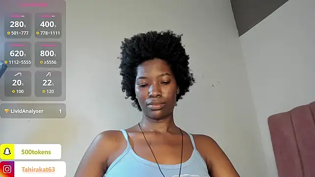 Snapshot of Tahira_21_ chatting on 06-24-26, 07:46 Tahira 21 online show from 06-24-26, 07:46
