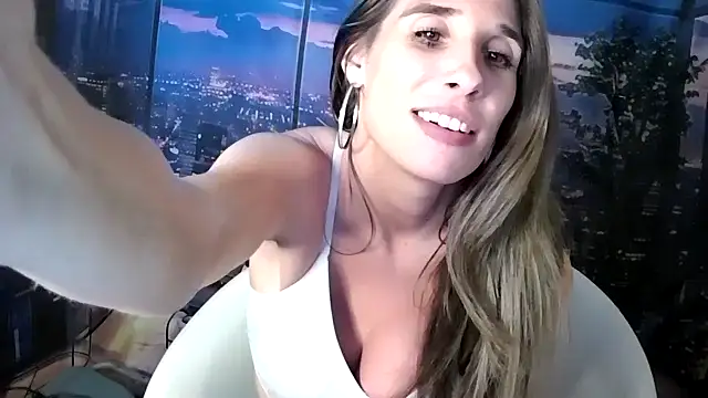 Snapshot of SarahStarr2020 chatting on 11-21-25, 09:46 SarahStarr2020 online show from 11-21-25, 09:46