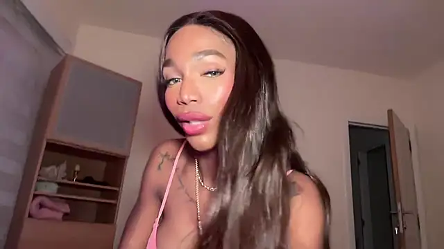 Snapshot of _lizsamantha chatting on 07-14-26, 03:33 lizsamantha online show from 07-14-26, 03:33