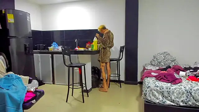 barbara anal squirt  online show from 03-13-25, 08:59