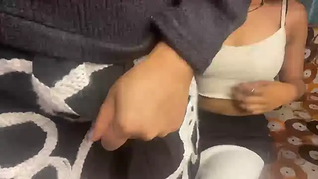 Snapshot of shuhana_ chatting on 01-19-26, 05:11 shuhana online show from 01-19-26, 05:11