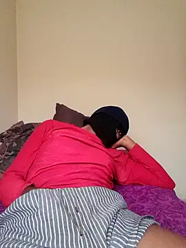Snapshot of Gifttheskimaskboy chatting on 03-19-25, 10:11 Gifttheskimaskboy online show from 03-19-25, 10:11