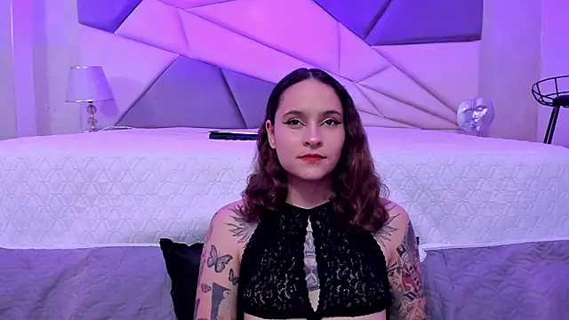 AnnyThompson  online show from 01-24-25, 08:00