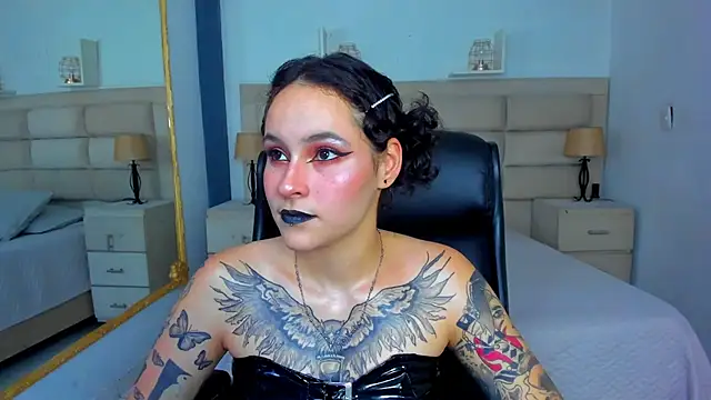 AnnyThompson  online show from 09-24-25, 08:45