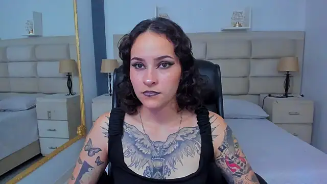 AnnyThompson  online show from 10-13-25, 08:42