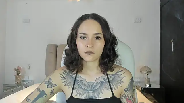 AnnyThompson  online show from 02-16-26, 10:17