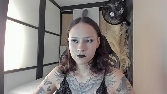 AnnyThompson  online show from 03-18-26, 10:35