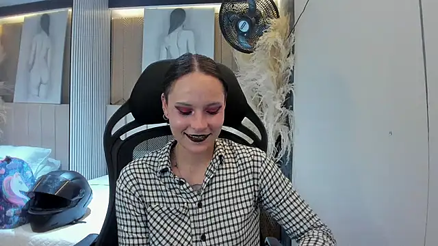 AnnyThompson  online show from 03-28-26, 11:04