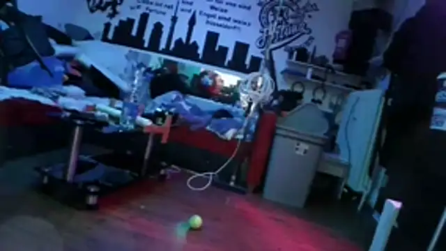 Snapshot of lukasdie chatting on 05-03-26, 10:38 lukasdie online show from 05-03-26, 10:38