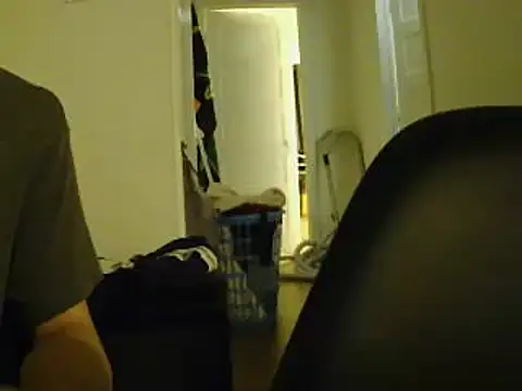 Snapshot of L0cKyseven77 chatting on 02-13-25, 02:01 L0cKyseven77 online show from 02-13-25, 02:01