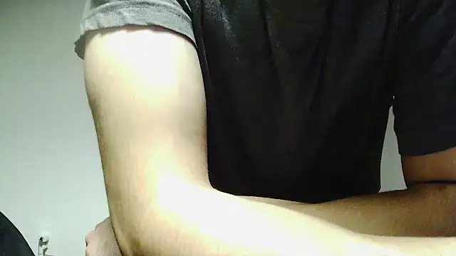 Snapshot of L0cKyseven77 chatting on 09-30-25, 12:37 L0cKyseven77 online show from 09-30-25, 12:37