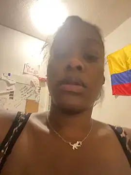 Snapshot of keilysofia chatting on 10-25-25, 01:46 keilysofia online show from 10-25-25, 01:46