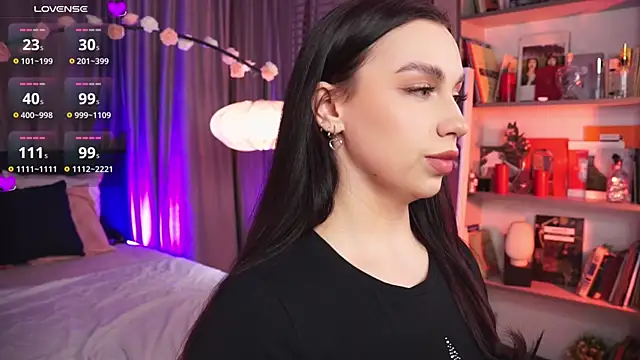 LunaNight online show from 02-21-25, 08:27