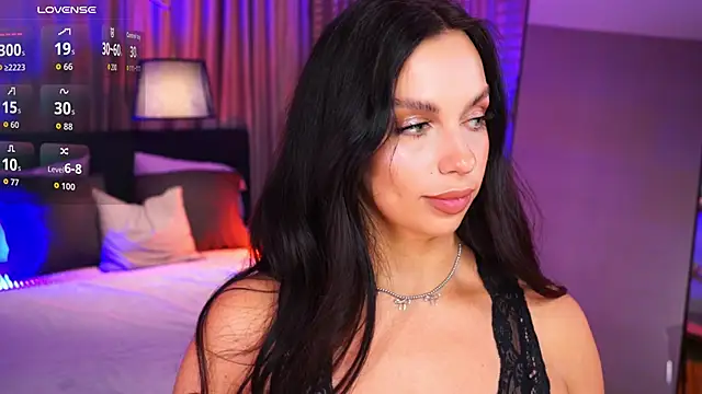 LunaNight online show from 04-17-26, 08:23