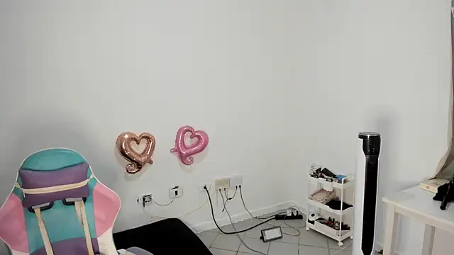 Snapshot of WandaDoll chatting on 02-17-25, 11:23 WandaDoll online show from 02-17-25, 11:23