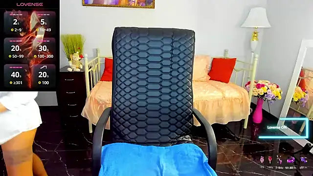 Julia Dean online show from 01-16-25, 01:04