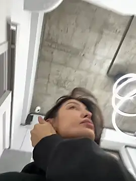 Snapshot of BabeRainbow chatting on 12-24-24, 10:22 BabeRainbow online show from 12-24-24, 10:22