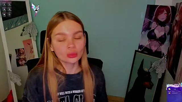 Molly sweetie online show from 12-12-24, 10:24