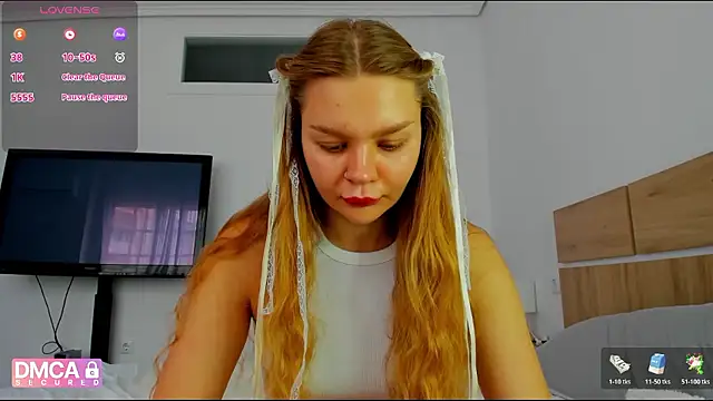 Snapshot of Molly_sweetie chatting on 05-08-26, 06:41 Molly sweetie online show from 05-08-26, 06:41