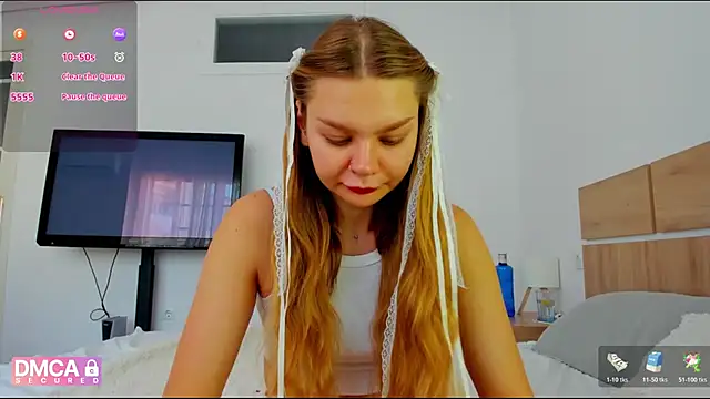 Snapshot of Molly_sweetie chatting on 05-11-26, 06:19 Molly sweetie online show from 05-11-26, 06:19