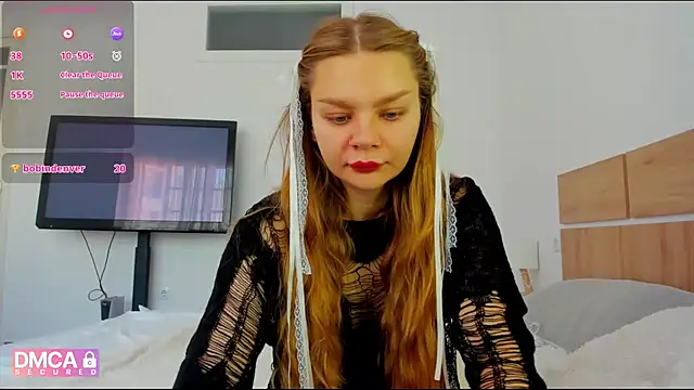 Snapshot of Molly_sweetie chatting on 05-12-26, 06:32 Molly sweetie online show from 05-12-26, 06:32