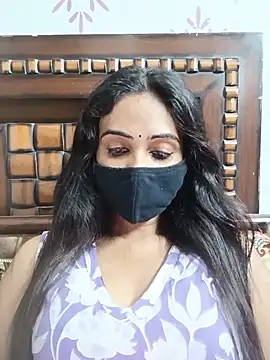Snapshot of Yours-Bebo chatting on 07-20-26, 11:45 Yours-Bebo online show from 07-20-26, 11:45