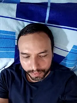 Snapshot of ElSunEagle chatting on 01-16-25, 05:11 ElSunEagle online show from 01-16-25, 05:11