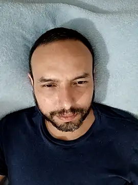 Snapshot of ElSunEagle chatting on 03-20-25, 05:02 ElSunEagle online show from 03-20-25, 05:02