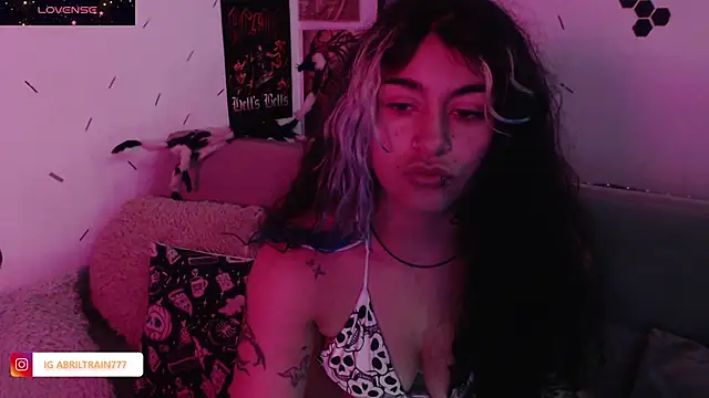 abril666 online show from 10-24-25, 03:19